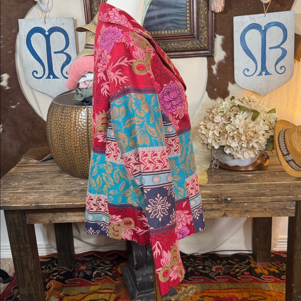 Coldwater Creek Red and Blue Floral Blazer - Picture 5 of 6
